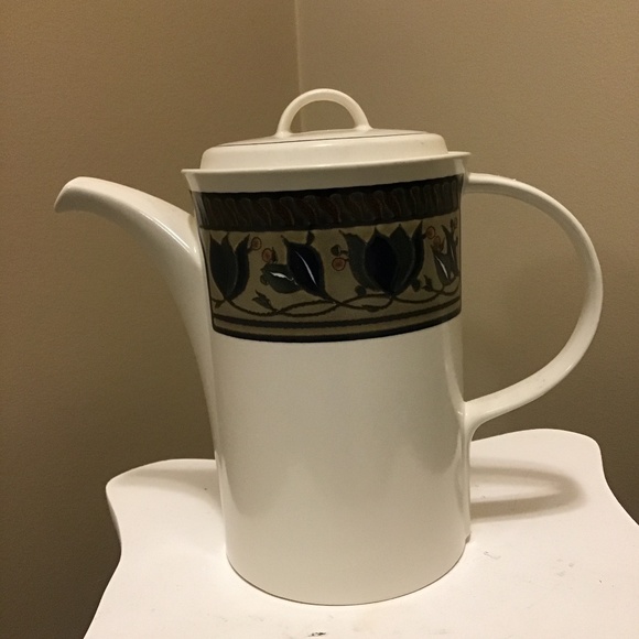 Mikasa Intaglio Arabella Coffee Pot - Picture 1 of 2